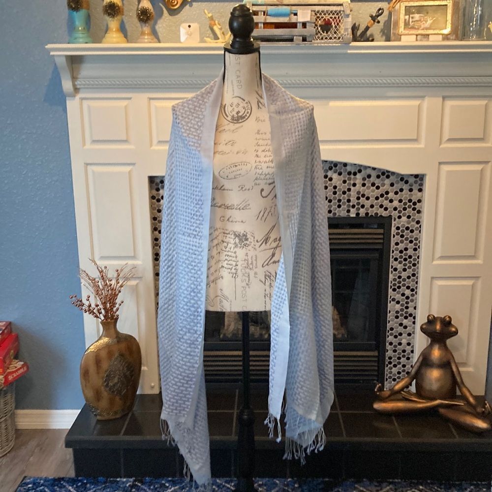 Blue scarf , good used condition‎